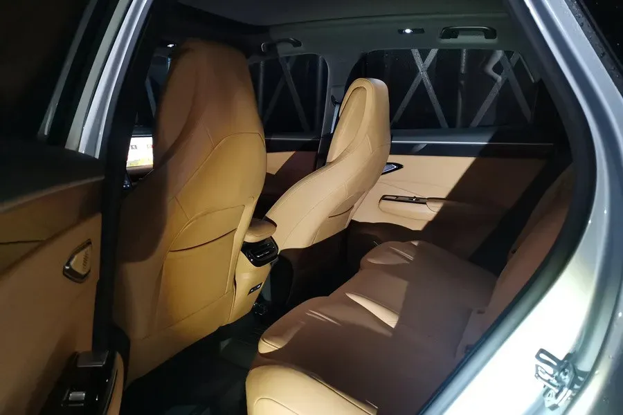 2025 Geely Galaxy L7 1.5T 163HP L4 3DHT PHEV 18.7KWH,autocango,china used car exporter,china ev exporter,chinese used car exporter,chinese used ev exporter