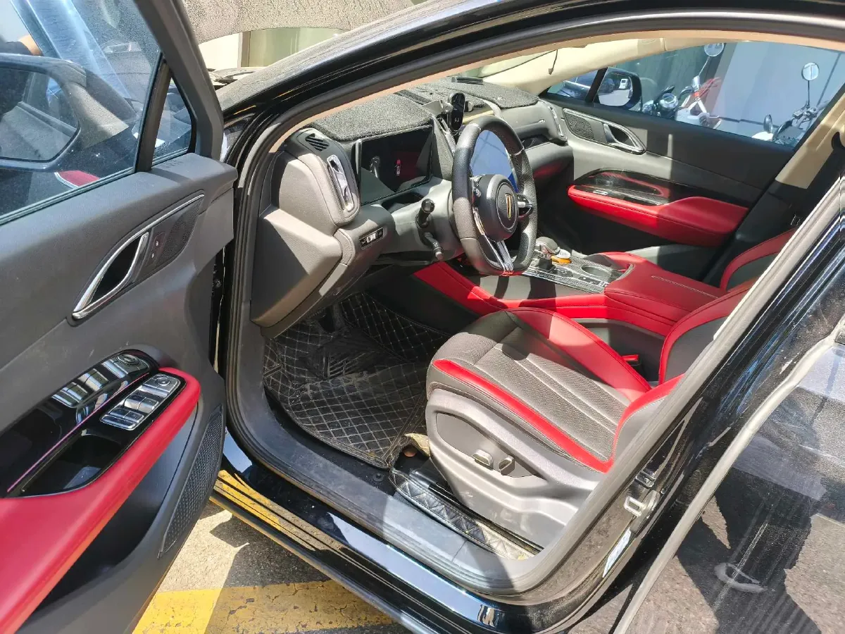 2023 HongQi HS3 1.5T 169HP L4 7DCT,autocango,china used car exporter,china ev exporter,chinese used car exporter,chinese used ev exporter