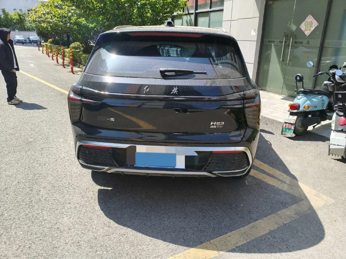 2023 HongQi HS3 1.5T 169HP L4 7DCT,autocango,china used car exporter,china ev exporter,chinese used car exporter,chinese used ev exporter