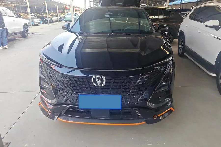 2022 ChangAn UNI-T 1.5T 188HP L4 7DCT,autocango,china used car exporter,china ev exporter,chinese used car exporter,chinese used ev exporter