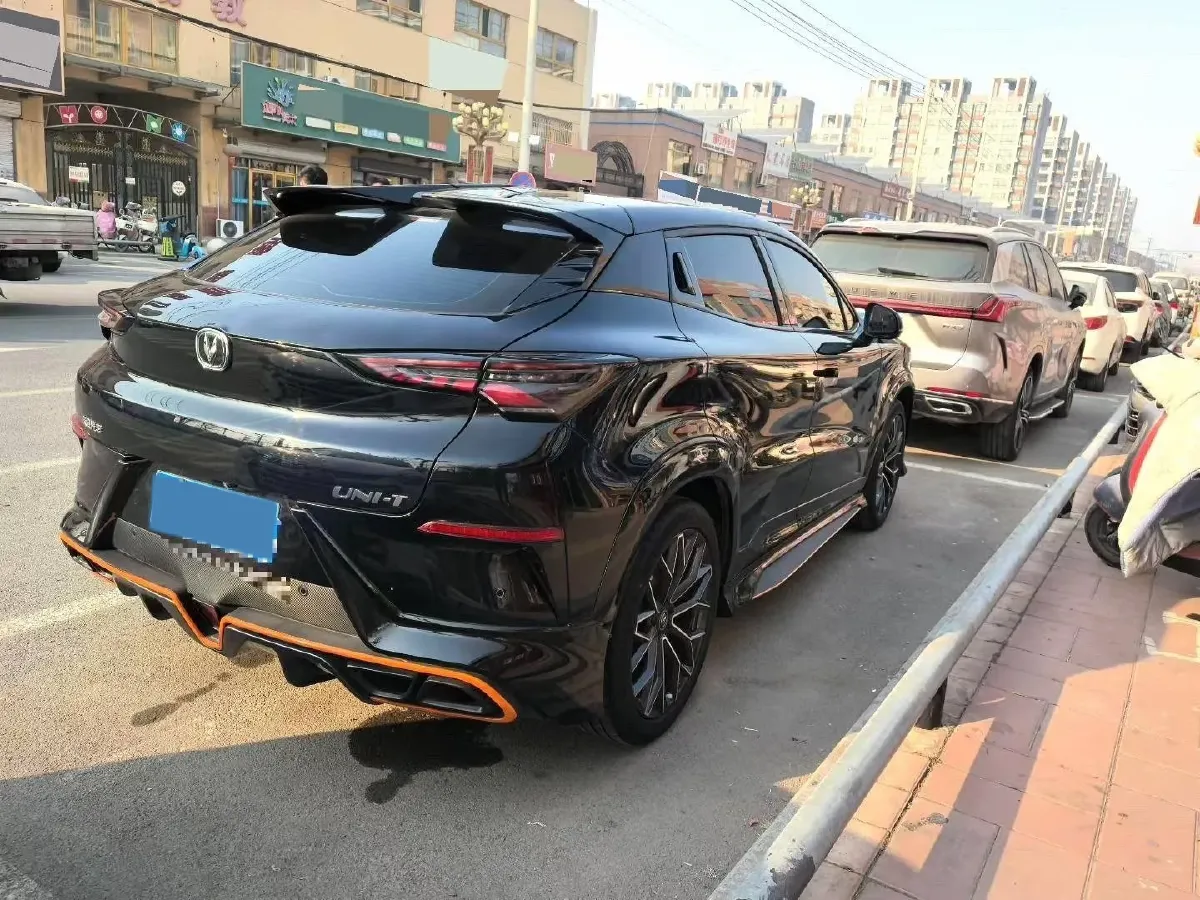 2022 ChangAn UNI-T 1.5T 188HP L4 7DCT,autocango,china used car exporter,china ev exporter,chinese used car exporter,chinese used ev exporter