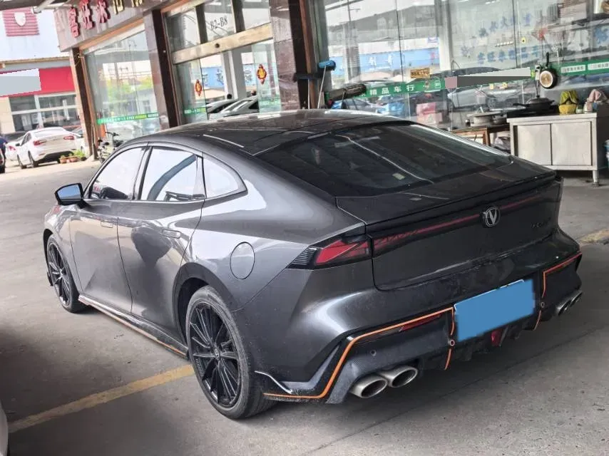 2022 ChangAn UNI-V 1.5T 188HP L4 7DCT,autocango,china used car exporter,china ev exporter,chinese used car exporter,chinese used ev exporter