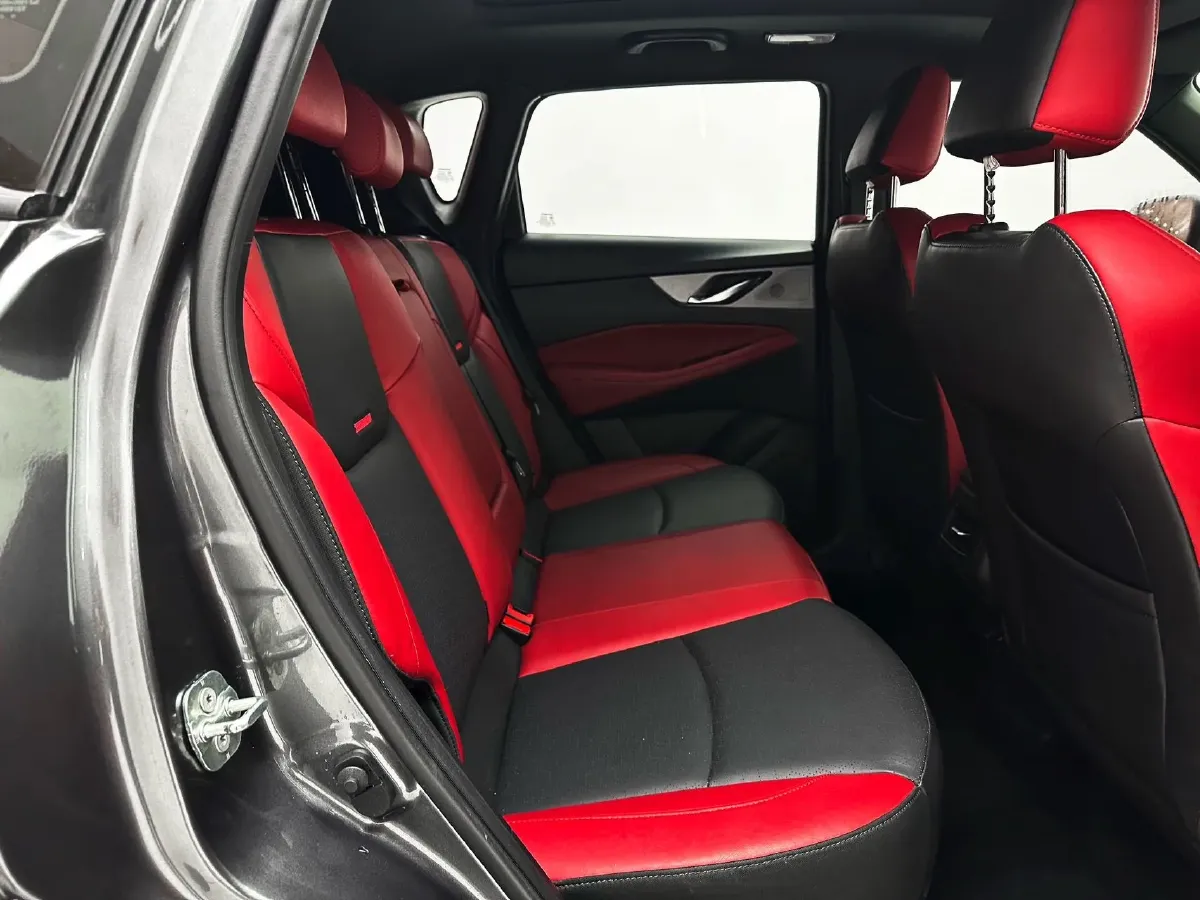 2021 ChangAn CS35 Plus 1.4T 160HP L4 7DCT,autocango,china used car exporter,china ev exporter,chinese used car exporter,chinese used ev exporter