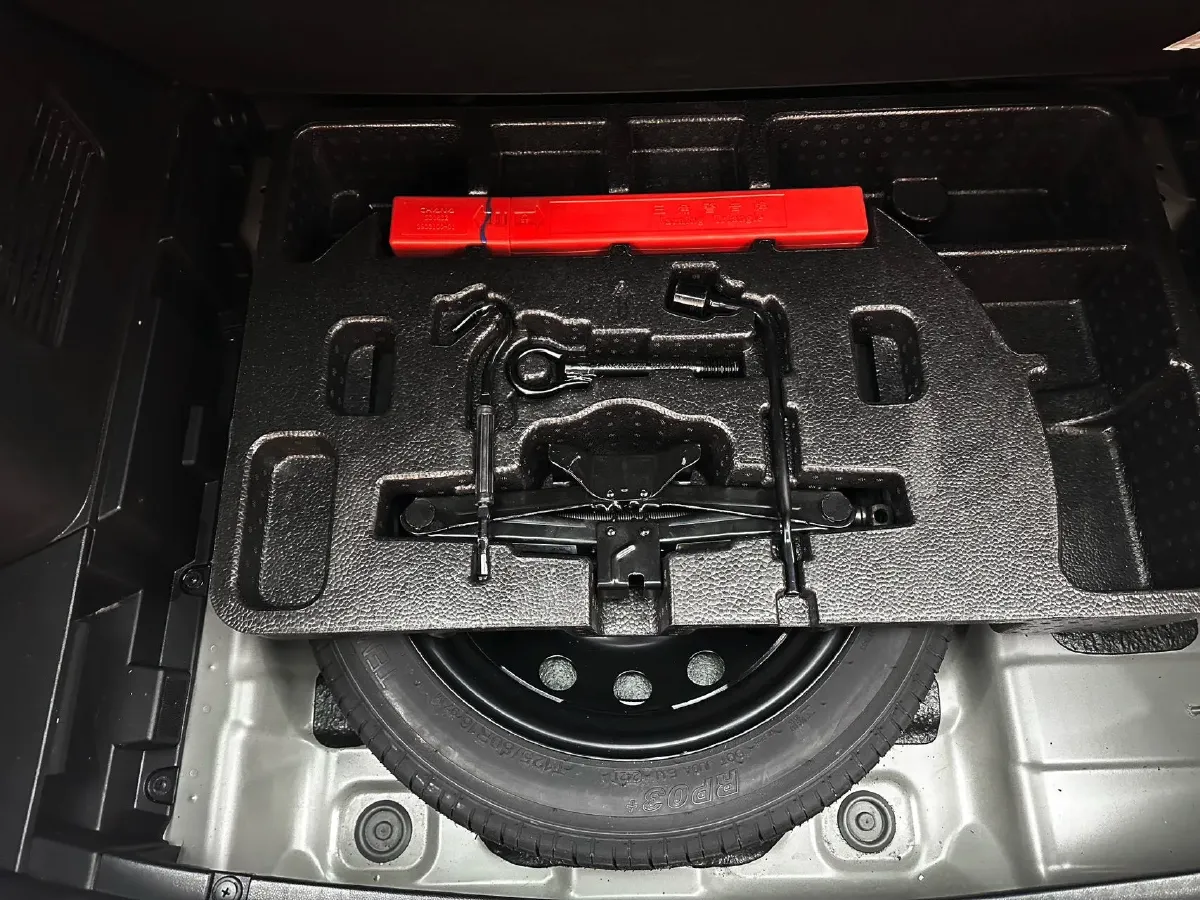 2021 ChangAn CS35 Plus 1.4T 160HP L4 7DCT,autocango,china used car exporter,china ev exporter,chinese used car exporter,chinese used ev exporter