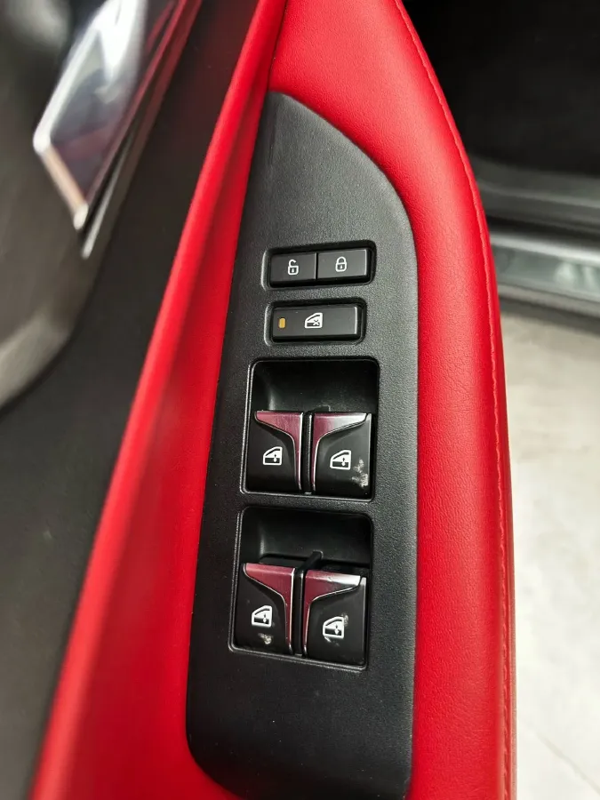 2021 ChangAn CS35 Plus 1.4T 160HP L4 7DCT,autocango,china used car exporter,china ev exporter,chinese used car exporter,chinese used ev exporter