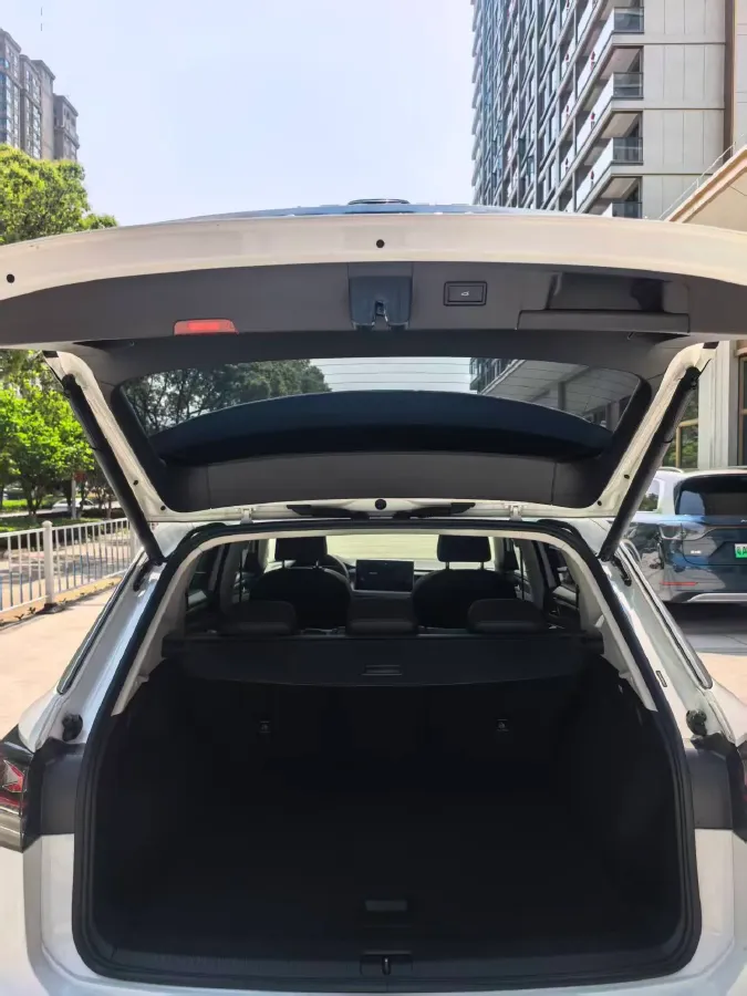2023 Volkswagen Tayron 2.0T 186HP L4 7DCT,autocango,china used car exporter,china ev exporter,chinese used car exporter,chinese used ev exporter