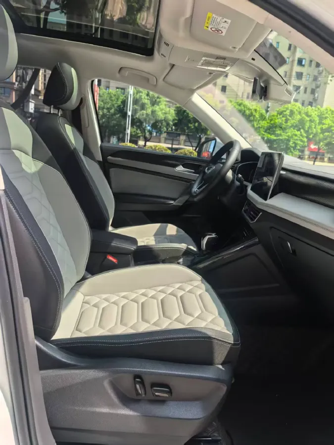 2023 Volkswagen Tayron 2.0T 186HP L4 7DCT,autocango,china used car exporter,china ev exporter,chinese used car exporter,chinese used ev exporter