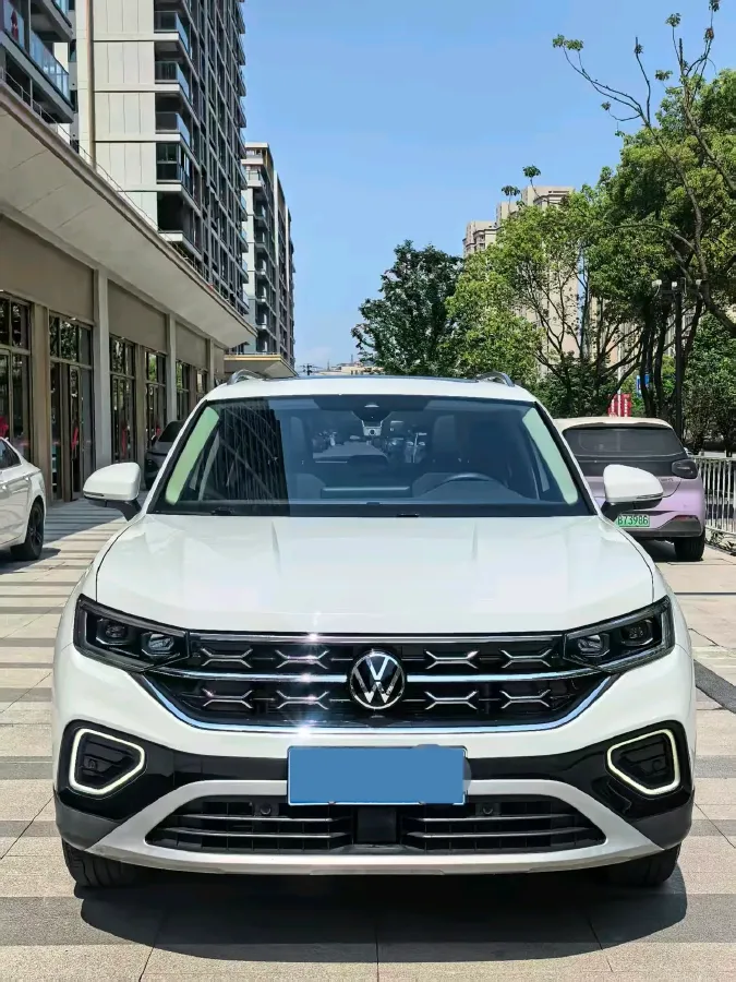 2023 Volkswagen Tayron 2.0T 186HP L4 7DCT,autocango,china used car exporter,china ev exporter,chinese used car exporter,chinese used ev exporter