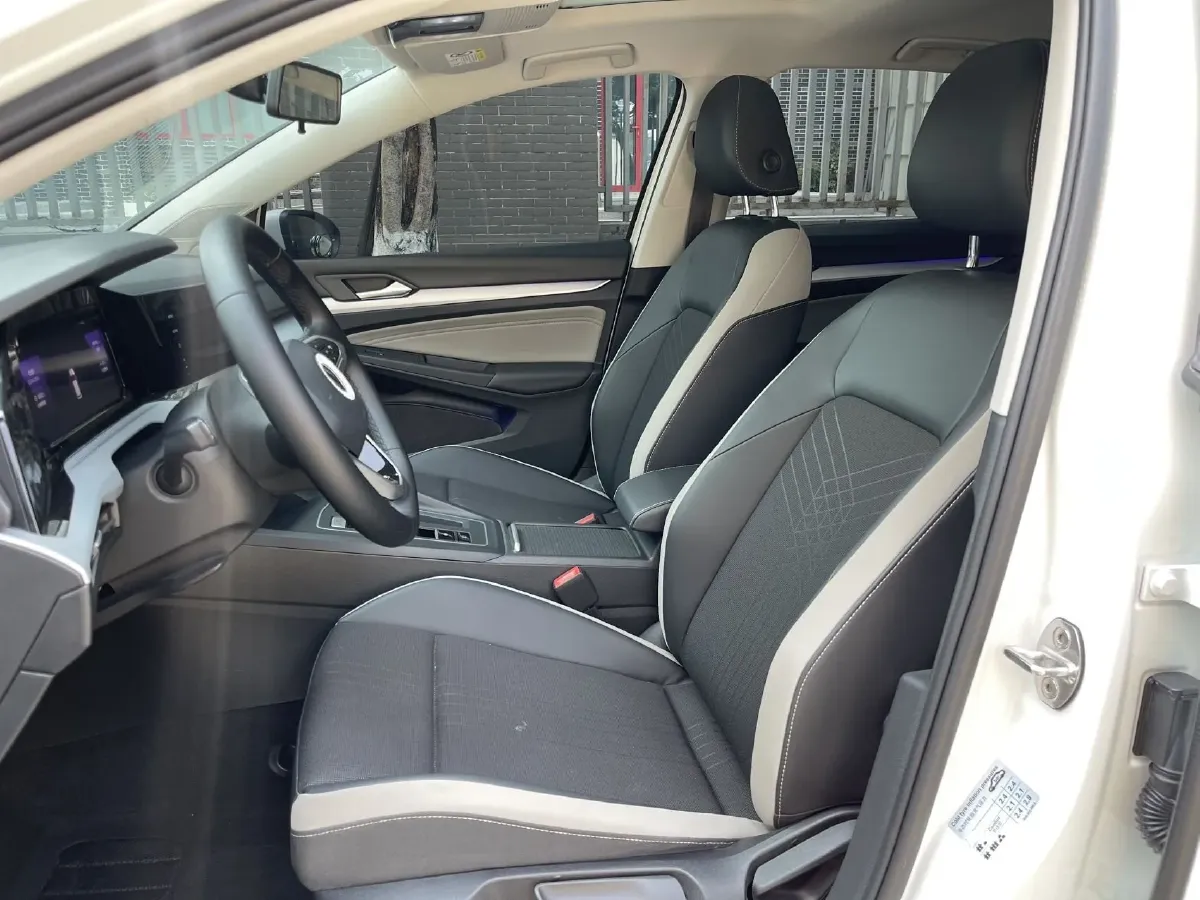 2021 Volkswagen Golf 1.4T 150HP L4 7DCT,autocango,china used car exporter,china ev exporter,chinese used car exporter,chinese used ev exporter