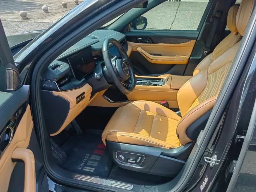 2021 Buick GL8 2.0T 237HP L4 9AT,autocango,china used car exporter,china ev exporter,chinese used car exporter,chinese used ev exporter