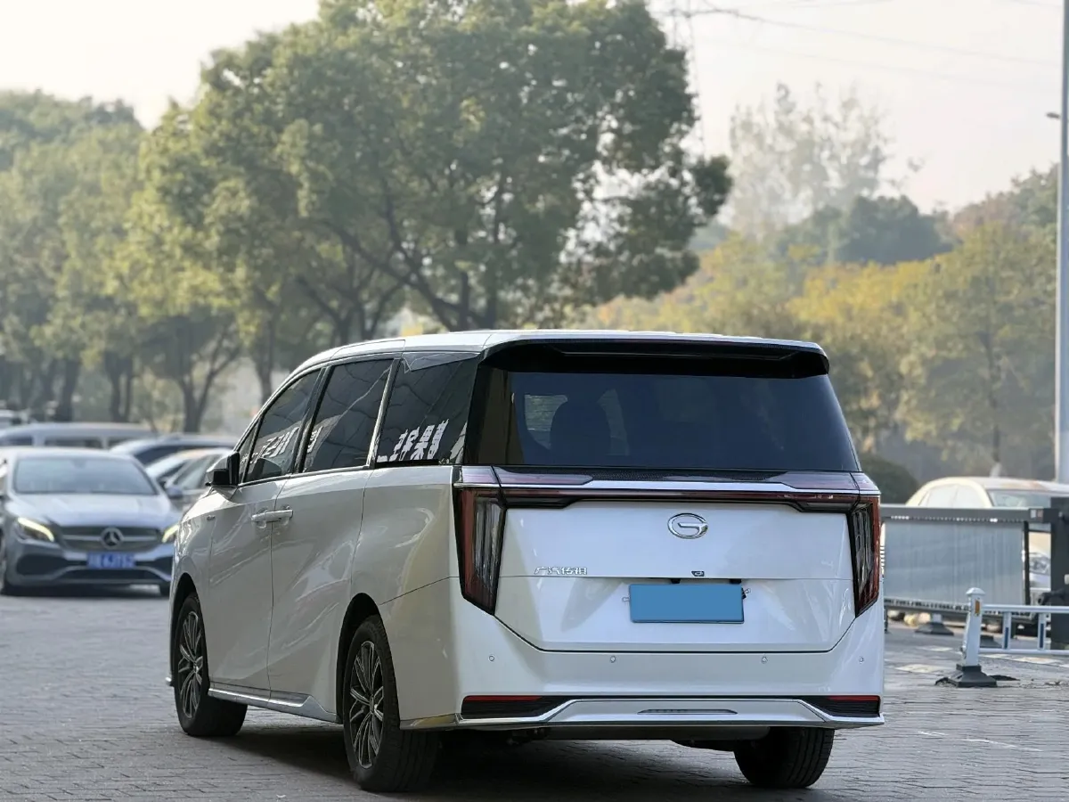 2024 GAC Trumpchi M8 2.0T 252HP L4 8AT,autocango,china used car exporter,china ev exporter,chinese used car exporter,chinese used ev exporter