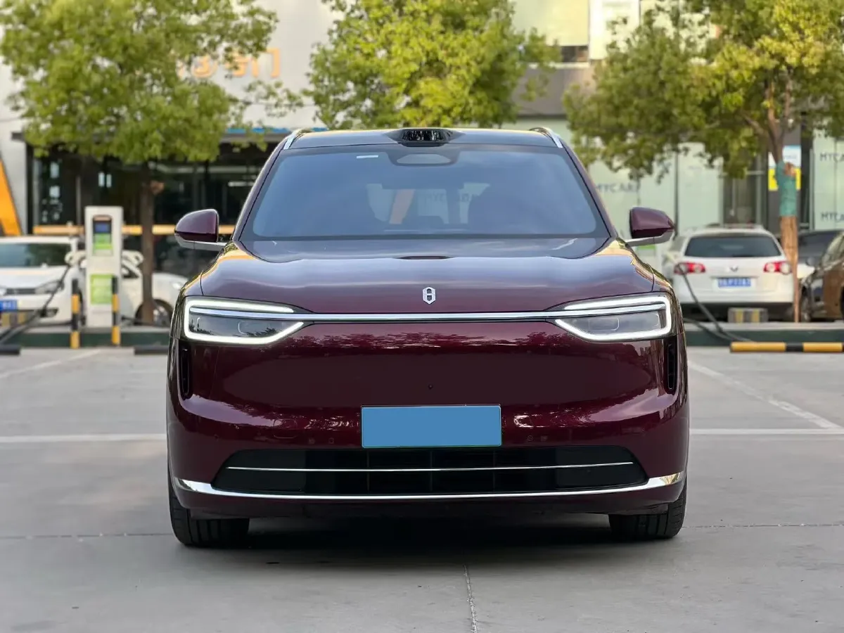 2026 AITO AITO M7 REEV 160HP REEV,autocango,china used car exporter,china ev exporter,chinese used car exporter,chinese used ev exporter