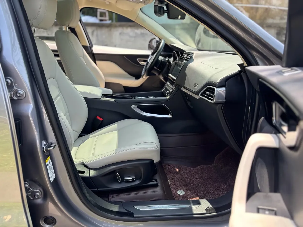 2020 Jaguar F-PACE 2.0T 250HP L4 8AT,autocango,china used car exporter,china ev exporter,chinese used car exporter,chinese used ev exporter