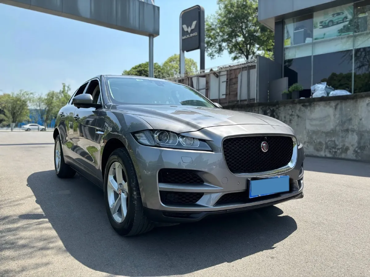 2020 Jaguar F-PACE 2.0T 250HP L4 8AT,autocango,china used car exporter,china ev exporter,chinese used car exporter,chinese used ev exporter