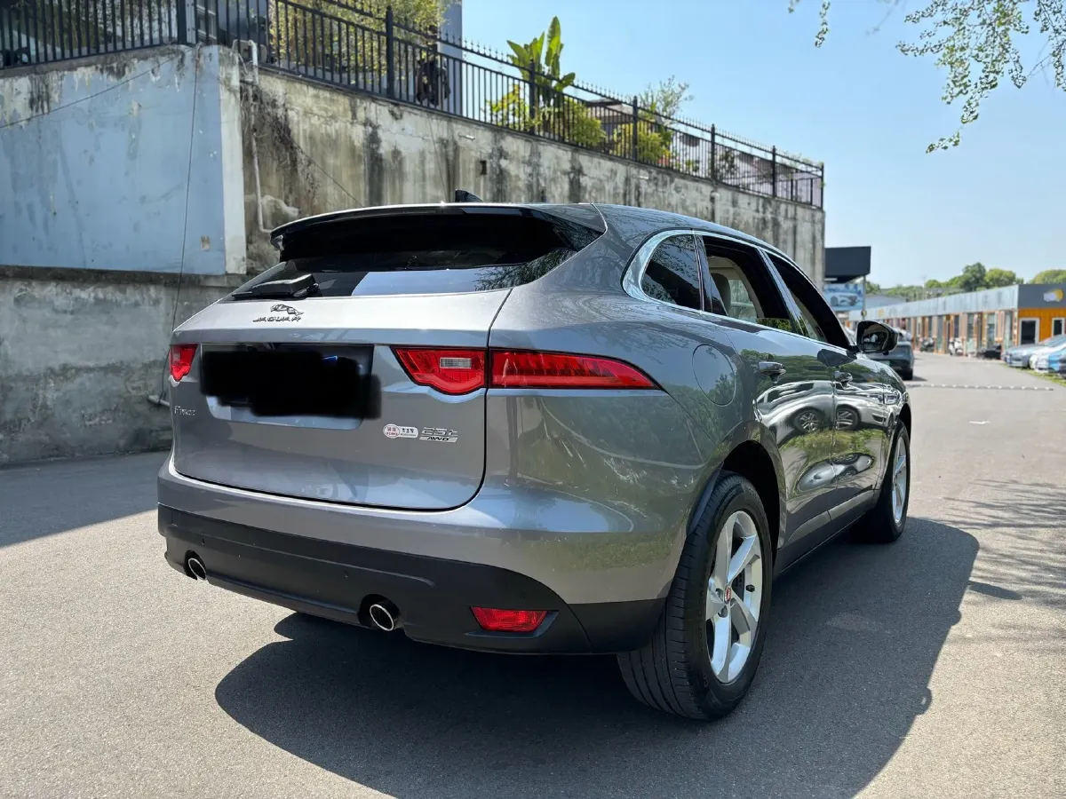 2020 Jaguar F-PACE 2.0T 250HP L4 8AT,autocango,china used car exporter,china ev exporter,chinese used car exporter,chinese used ev exporter