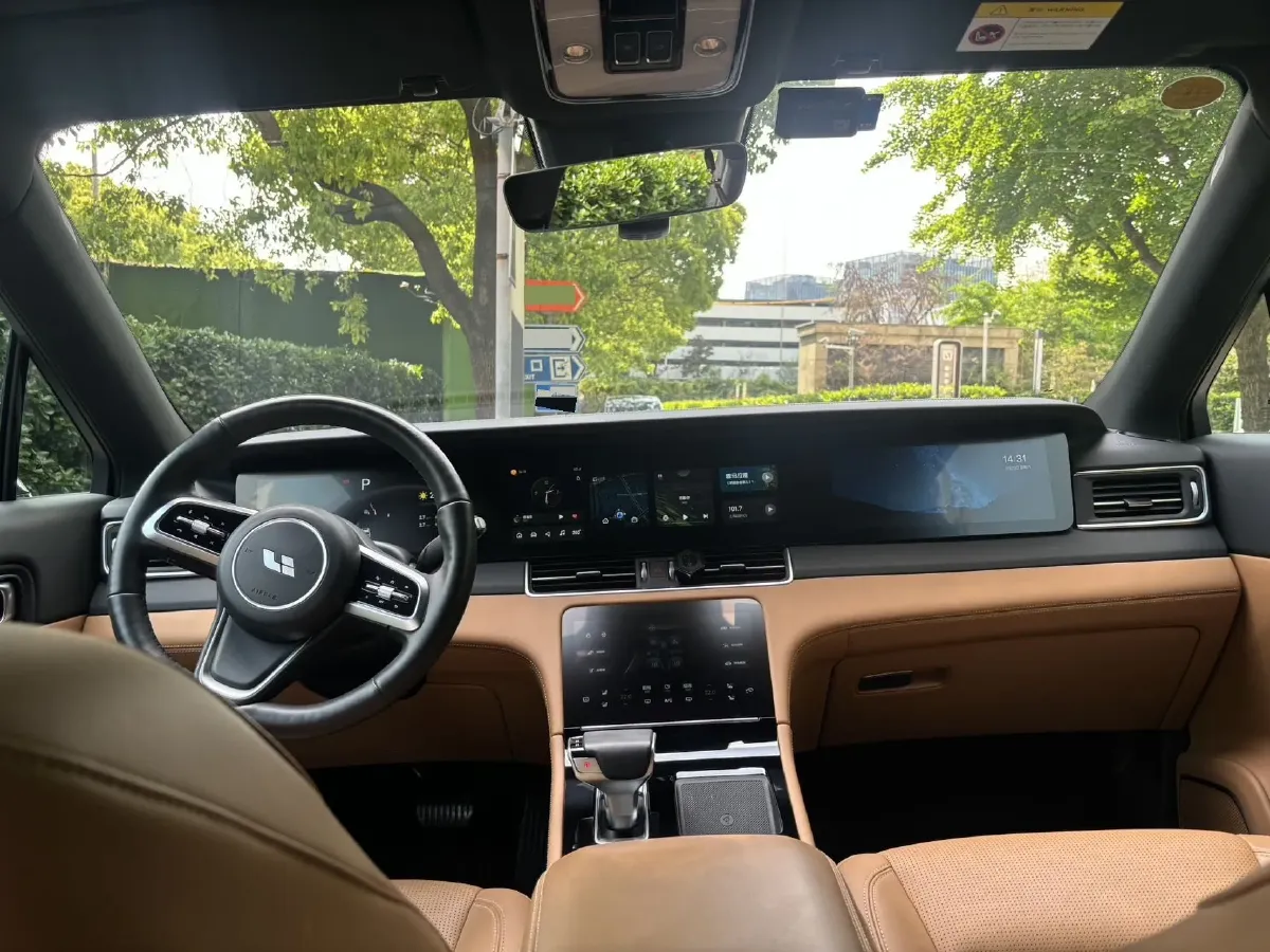 2021 Li ONE Range Extended 131HP REEV 40.5KWH,autocango,china used car exporter,china ev exporter,chinese used car exporter,chinese used ev exporter