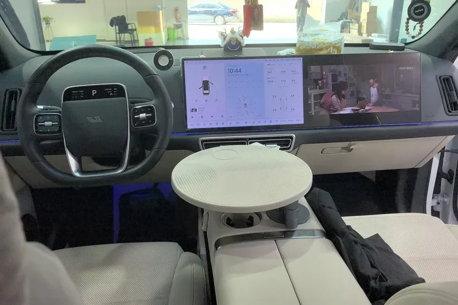 2024 Li L6 Range Extended 154HP L4 REEV 36.8KWH,autocango,china used car exporter,china ev exporter,chinese used car exporter,chinese used ev exporter