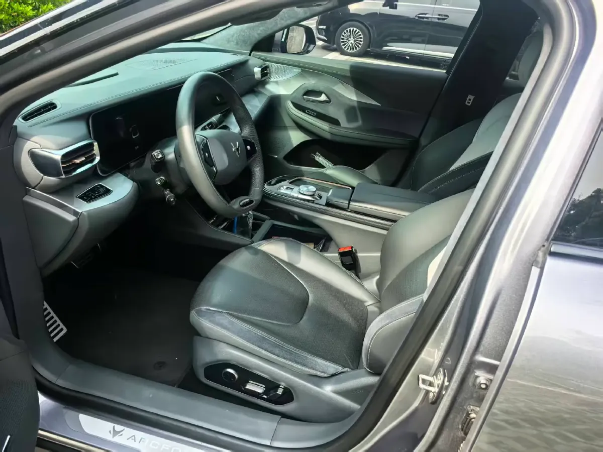 2022 ARCFOX αS BEV 93.6KWH,autocango,china used car exporter,china ev exporter,chinese used car exporter,chinese used ev exporter