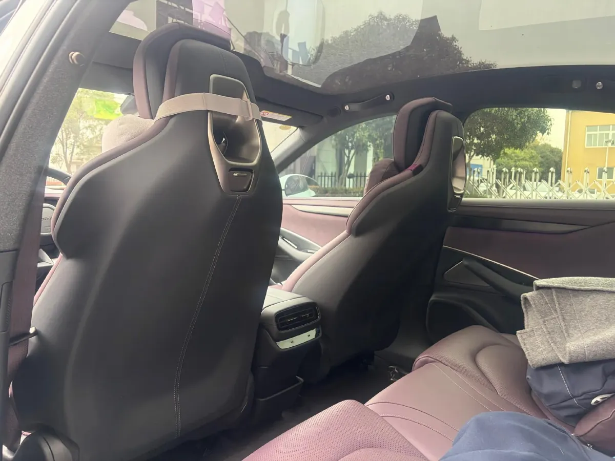 2024 MI SU7 BEV 94.3KWH,autocango,china used car exporter,china ev exporter,chinese used car exporter,chinese used ev exporter