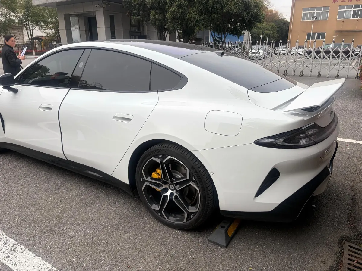 2024 MI SU7 BEV 94.3KWH,autocango,china used car exporter,china ev exporter,chinese used car exporter,chinese used ev exporter