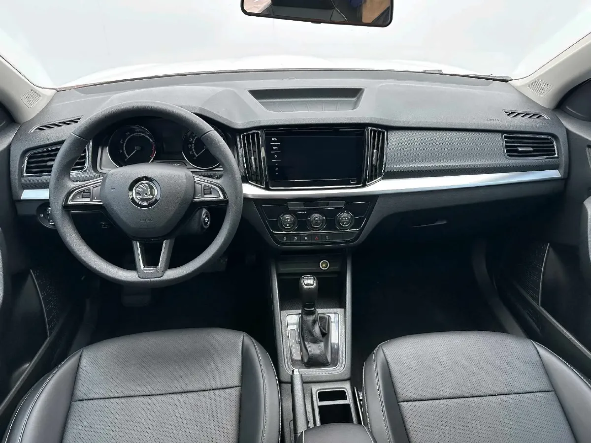 2021 Skoda Kamiq 1.5L 112HP L4 6AT,autocango,china used car exporter,china ev exporter,chinese used car exporter,chinese used ev exporter