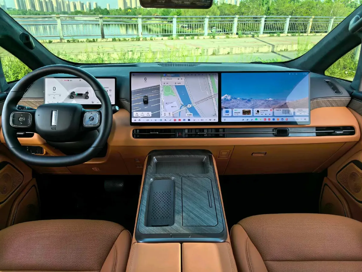 2025 WEY HighMountain 1.5T 170HP L4 4DHT PHEV,autocango,china used car exporter,china ev exporter,chinese used car exporter,chinese used ev exporter