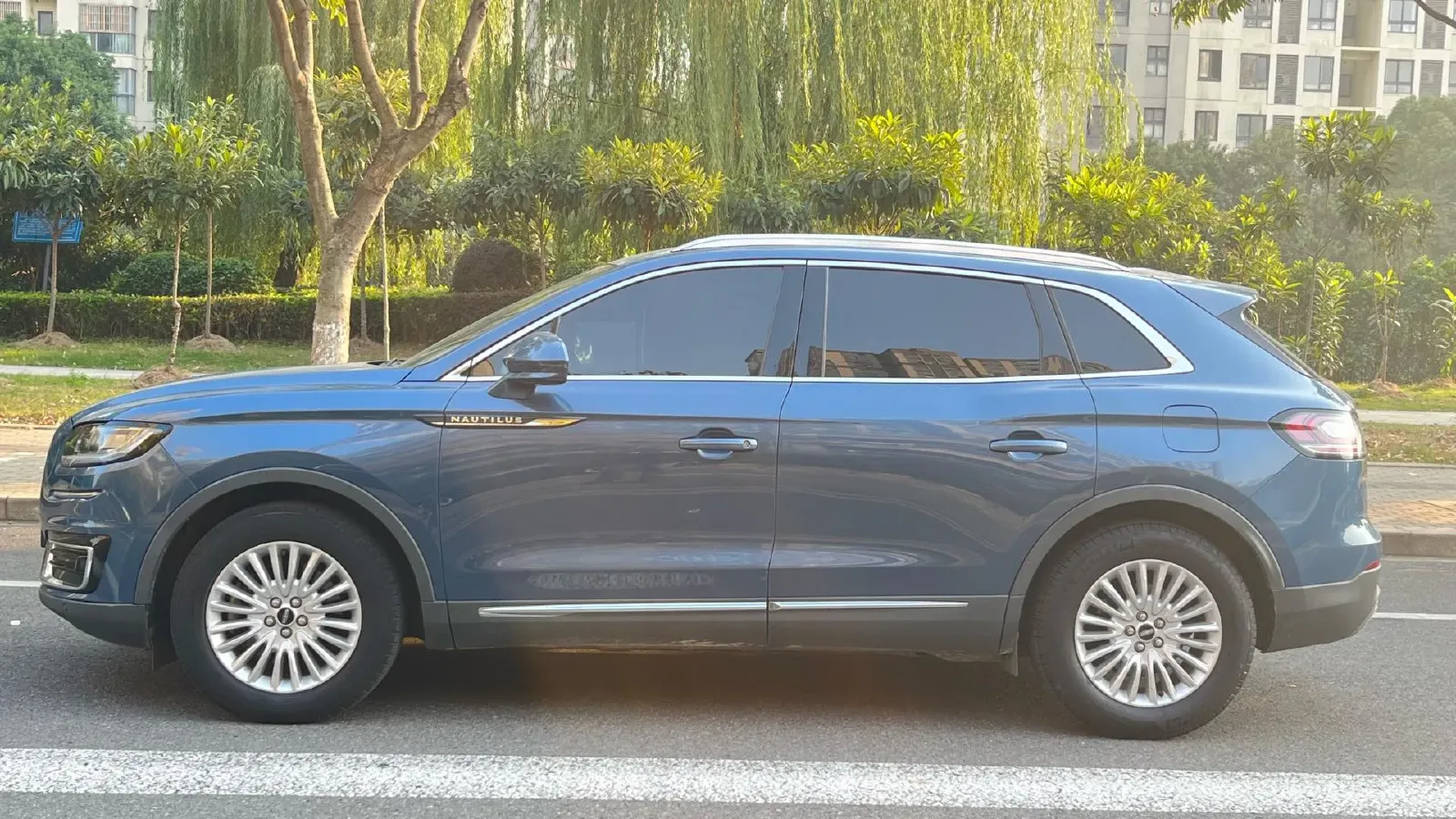 2019 Lincoln Nautilus 2.0T 235HP L4 8AT,autocango,china used car exporter,china ev exporter,chinese used car exporter,chinese used ev exporter
