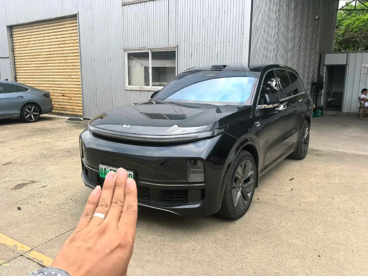 2023 Li L7 Range Extended 154HP REEV 40.9KWH,autocango,china used car exporter,china ev exporter,chinese used car exporter,chinese used ev exporter