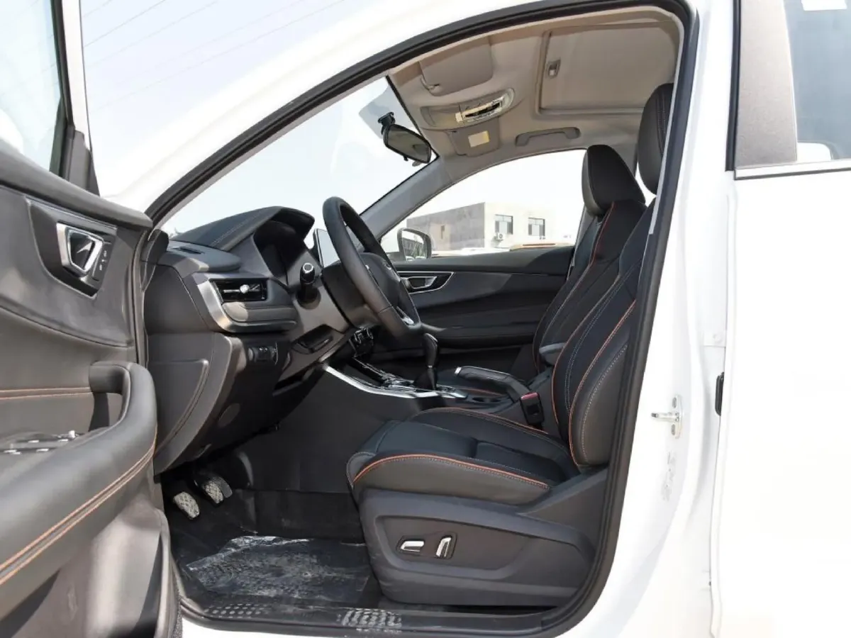 2020 Chery Tiggo 5x 1.5L 116HP L4 5MT,autocango,china used car exporter,china ev exporter,chinese used car exporter,chinese used ev exporter