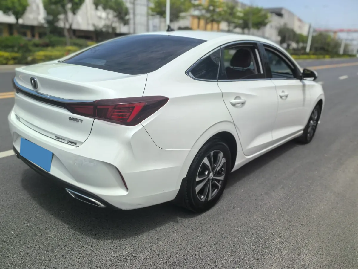2021 ChangAn Eado 1.4T 160HP L4 7DCT,autocango,china used car exporter,china ev exporter,chinese used car exporter,chinese used ev exporter