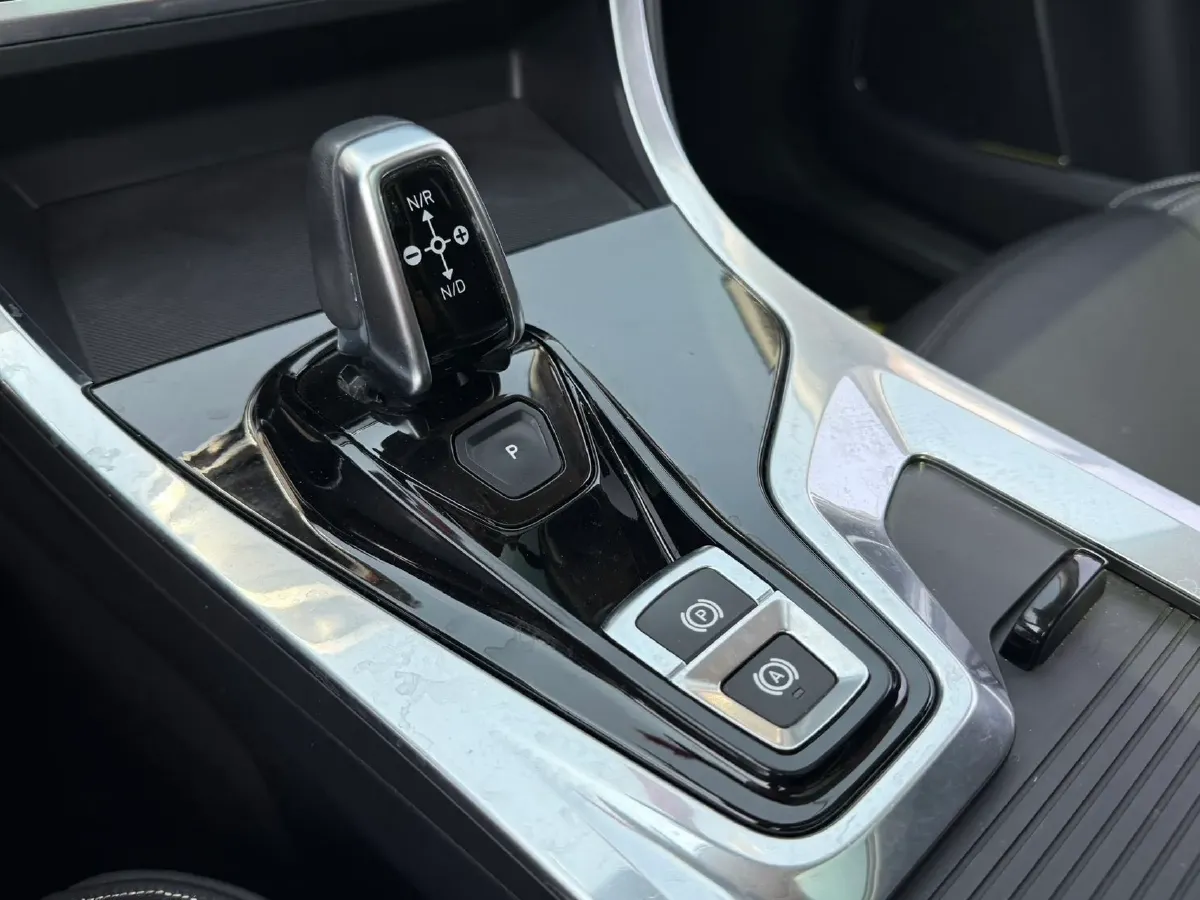 2017 Foton Sauvana 2.0T 218HP L4 6AT,autocango,china used car exporter,china ev exporter,chinese used car exporter,chinese used ev exporter