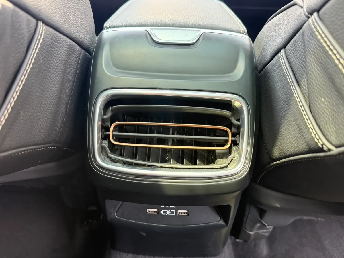 2017 Foton Sauvana 2.0T 218HP L4 6AT,autocango,china used car exporter,china ev exporter,chinese used car exporter,chinese used ev exporter