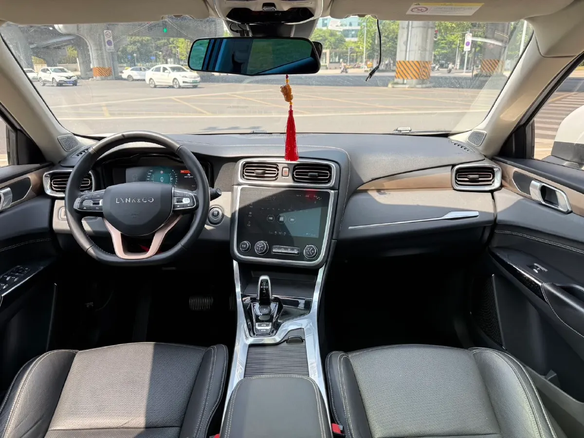 2017 Foton Sauvana 2.0T 218HP L4 6AT,autocango,china used car exporter,china ev exporter,chinese used car exporter,chinese used ev exporter