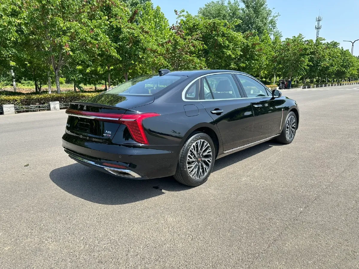 2024 HongQi H5 2.0T 224HP L4 8AT,autocango,china used car exporter,china ev exporter,chinese used car exporter,chinese used ev exporter