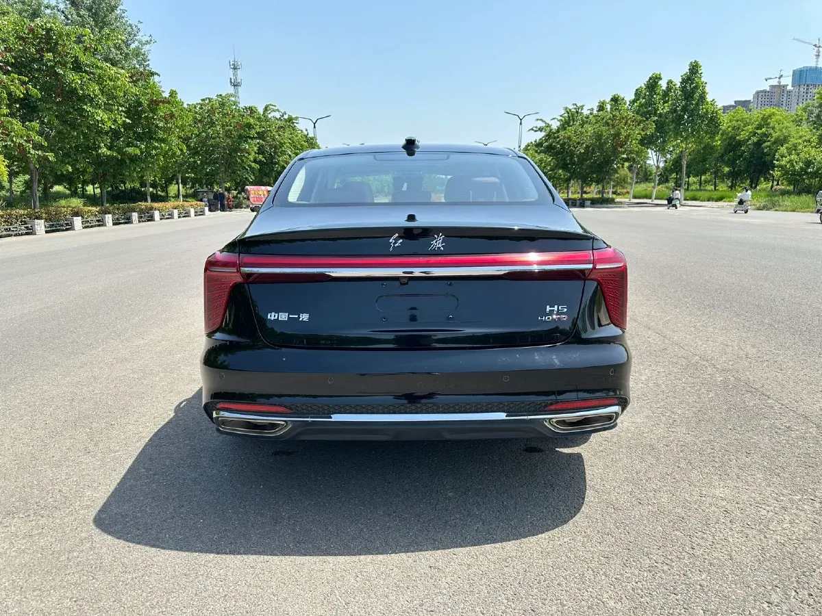 2024 HongQi H5 2.0T 224HP L4 8AT,autocango,china used car exporter,china ev exporter,chinese used car exporter,chinese used ev exporter