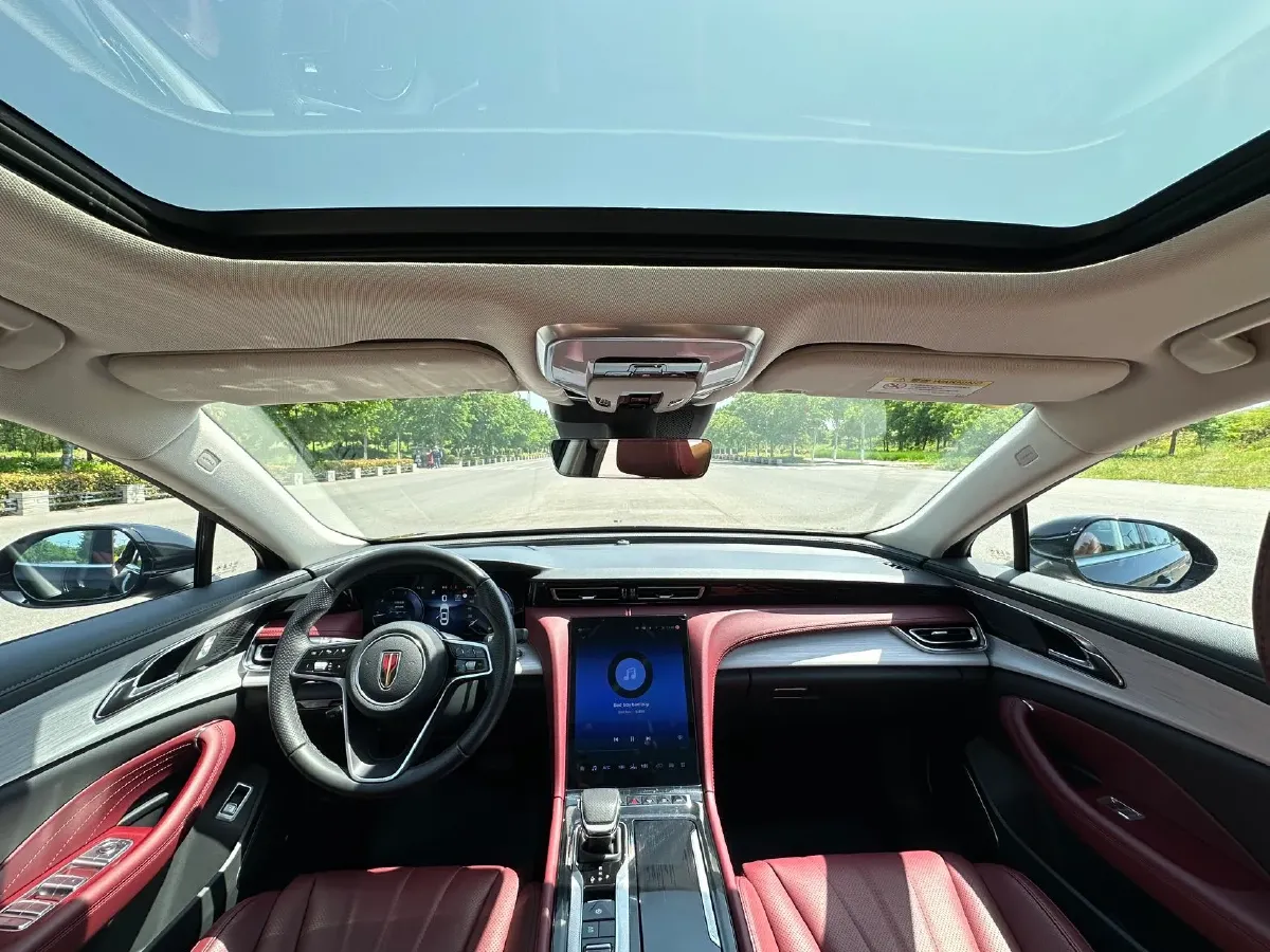 2024 HongQi H5 2.0T 224HP L4 8AT,autocango,china used car exporter,china ev exporter,chinese used car exporter,chinese used ev exporter