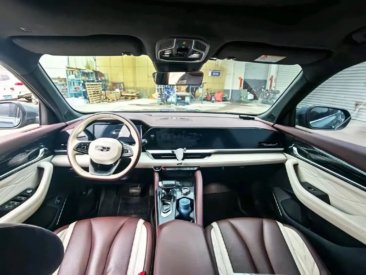 2021 Geely Monjaro 2.0T 218HP L4 7DCT,autocango,china used car exporter,china ev exporter,chinese used car exporter,chinese used ev exporter