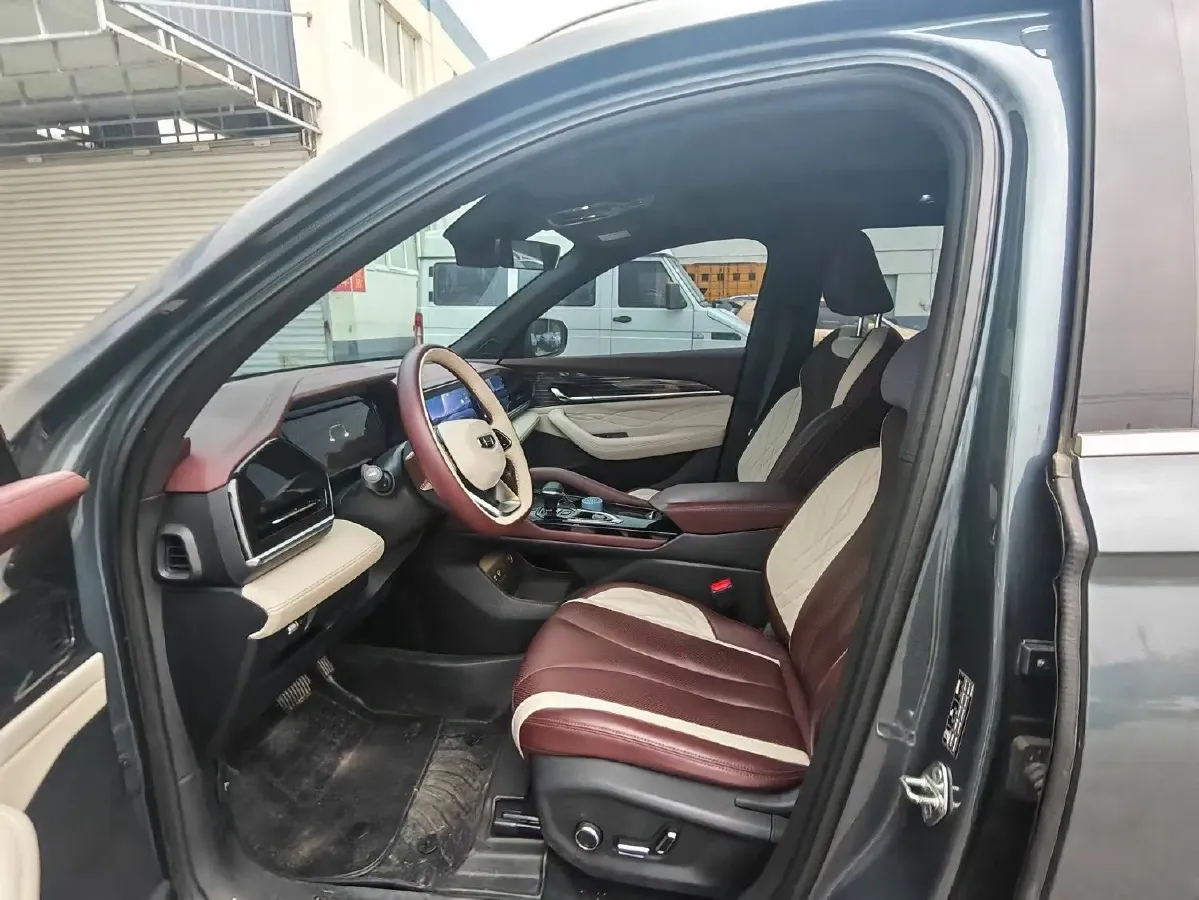 2021 Geely Monjaro 2.0T 218HP L4 7DCT,autocango,china used car exporter,china ev exporter,chinese used car exporter,chinese used ev exporter