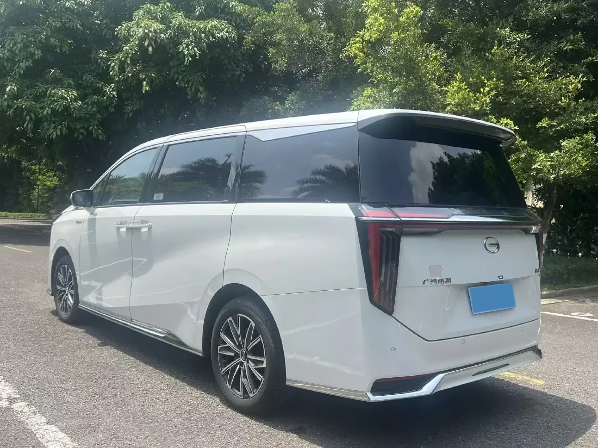 2023 GAC Trumpchi M8 2.0T 252HP L4 8AT,autocango,china used car exporter,china ev exporter,chinese used car exporter,chinese used ev exporter