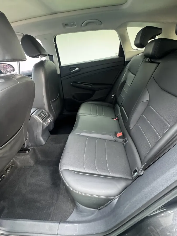 2022 Jetta VS7 1.4T 150HP L4 6AT,autocango,china used car exporter,china ev exporter,chinese used car exporter,chinese used ev exporter