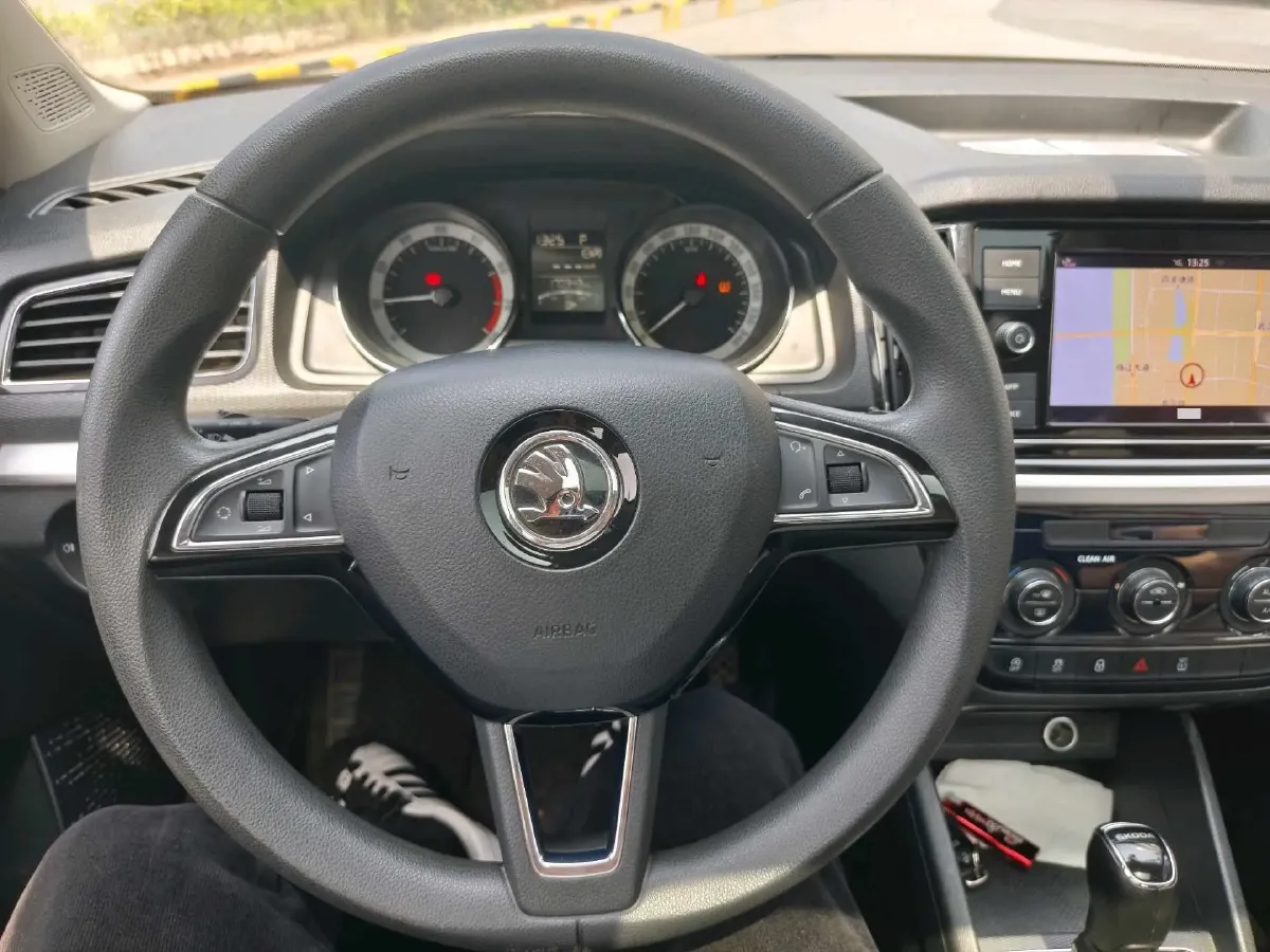 2018 Volkswagen Lavida 1.2T 116HP L4 7DCT,autocango,china used car exporter,china ev exporter,chinese used car exporter,chinese used ev exporter