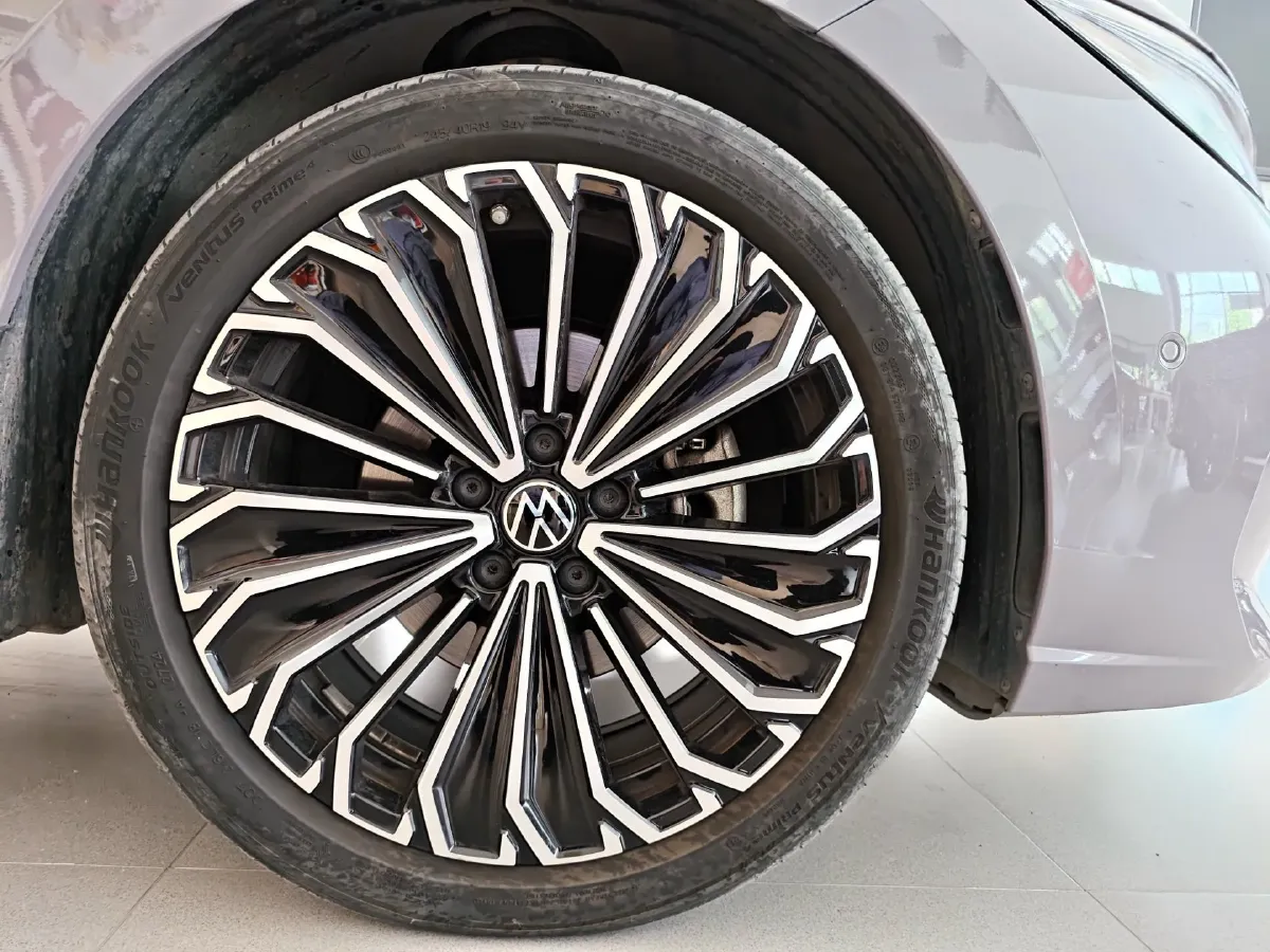 2025 Volkswagen Passat 2.0T 220HP L4 7DCT,autocango,china used car exporter,china ev exporter,chinese used car exporter,chinese used ev exporter