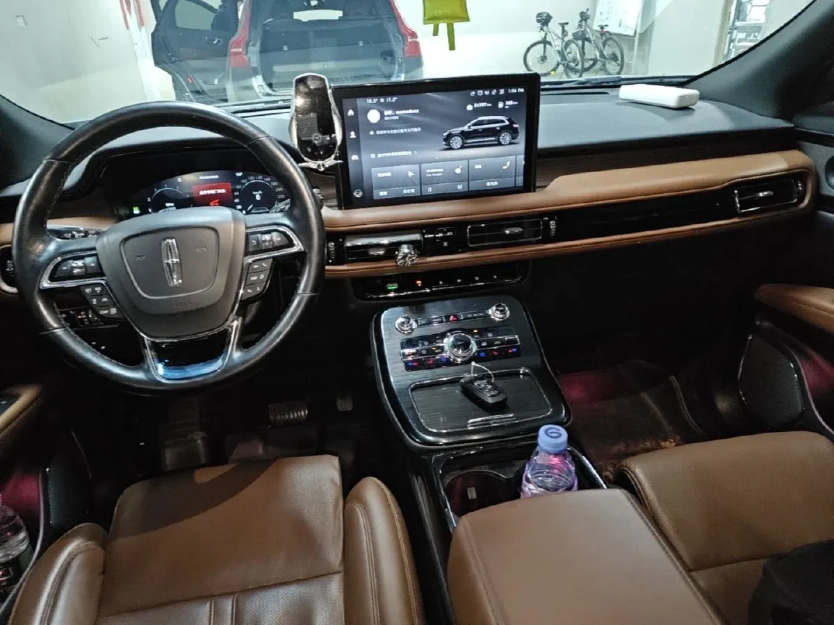 2021 Lincoln Nautilus 2.7T 322HP V6 8AT,autocango,china used car exporter,china ev exporter,chinese used car exporter,chinese used ev exporter