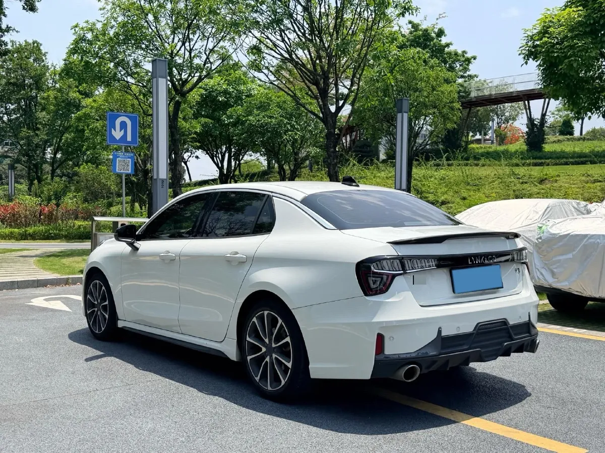 2019 Qoros 5 1.6T 197HP L4 7DCT,autocango,china used car exporter,china ev exporter,chinese used car exporter,chinese used ev exporter