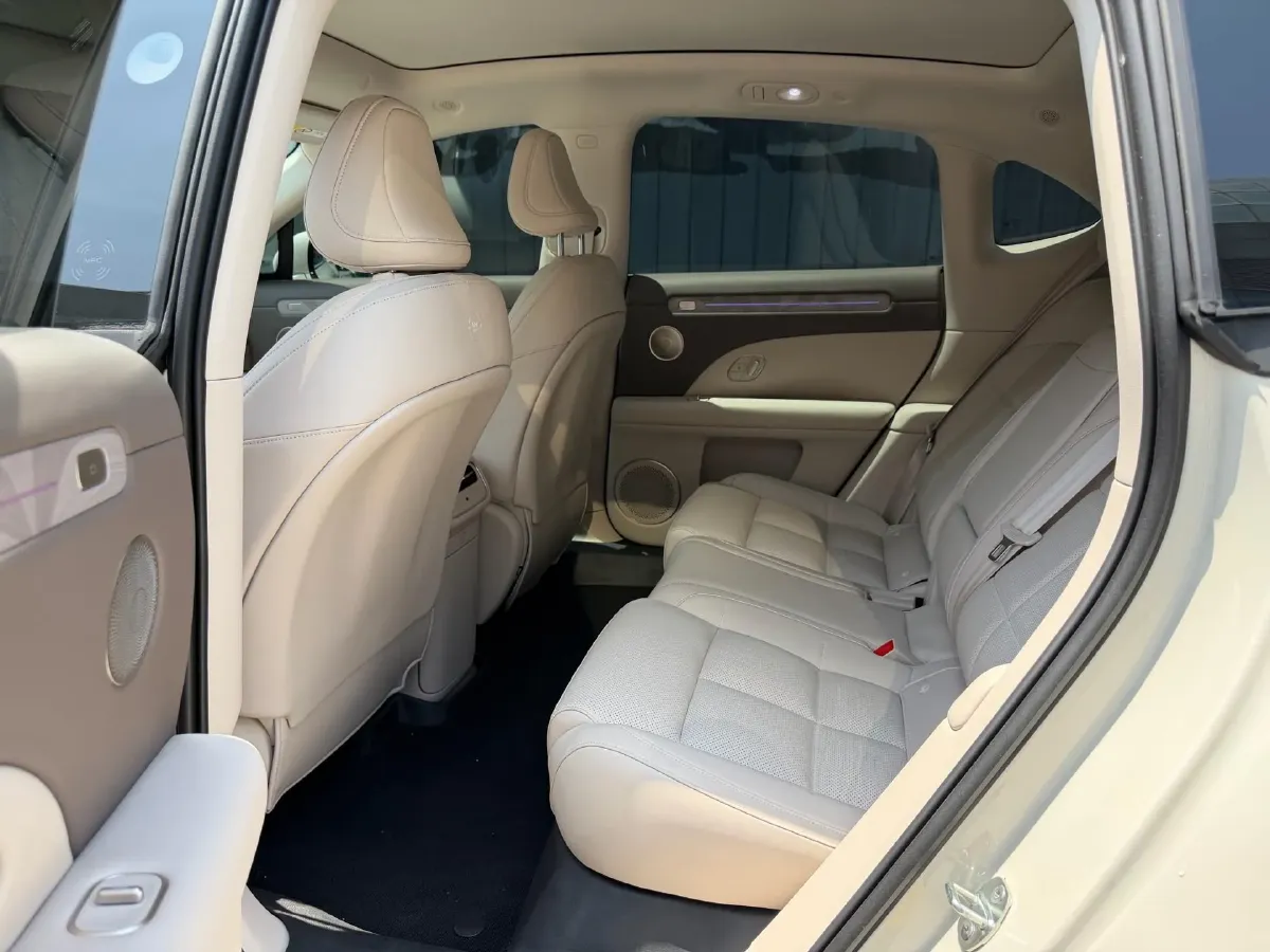 2026 IM LS6 REEV 155HP REEV,autocango,china used car exporter,china ev exporter,chinese used car exporter,chinese used ev exporter