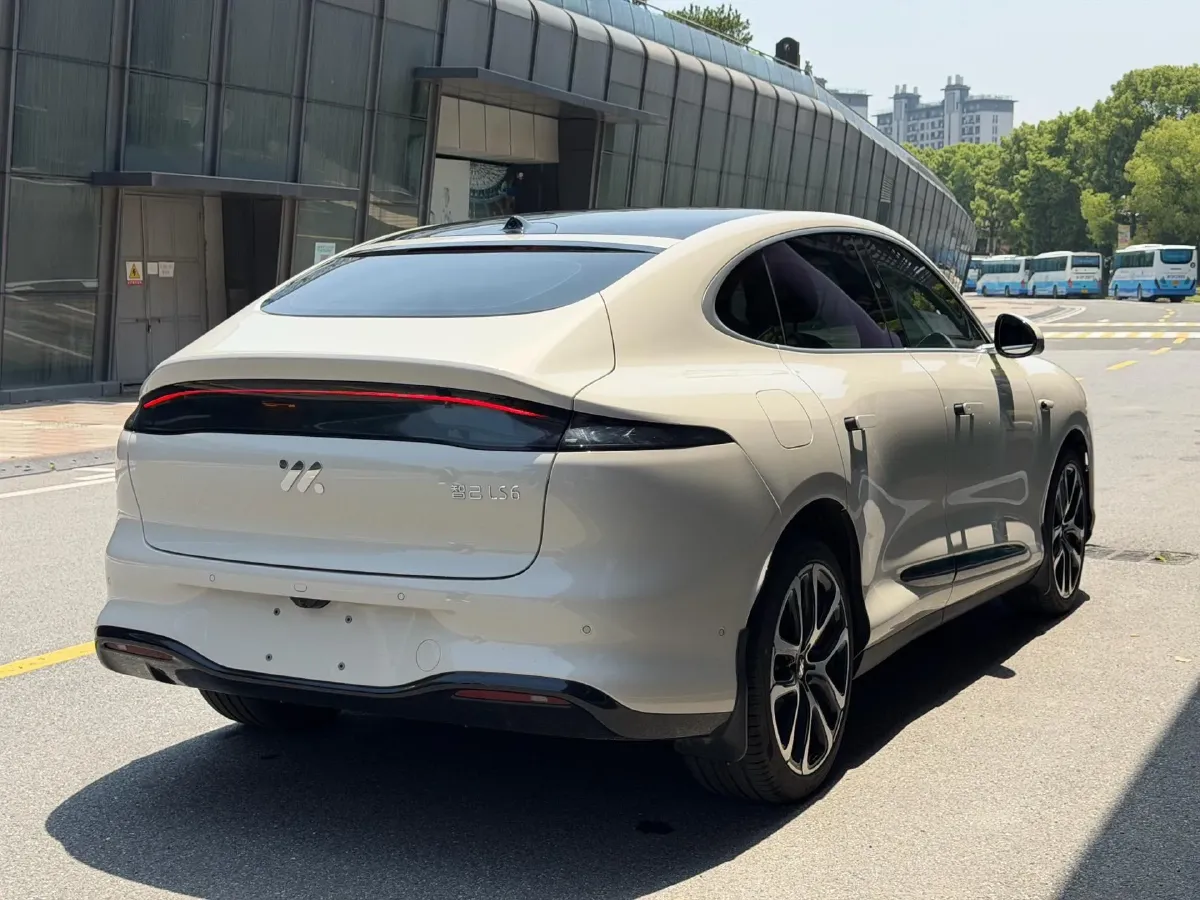 2026 IM LS6 REEV 155HP REEV,autocango,china used car exporter,china ev exporter,chinese used car exporter,chinese used ev exporter