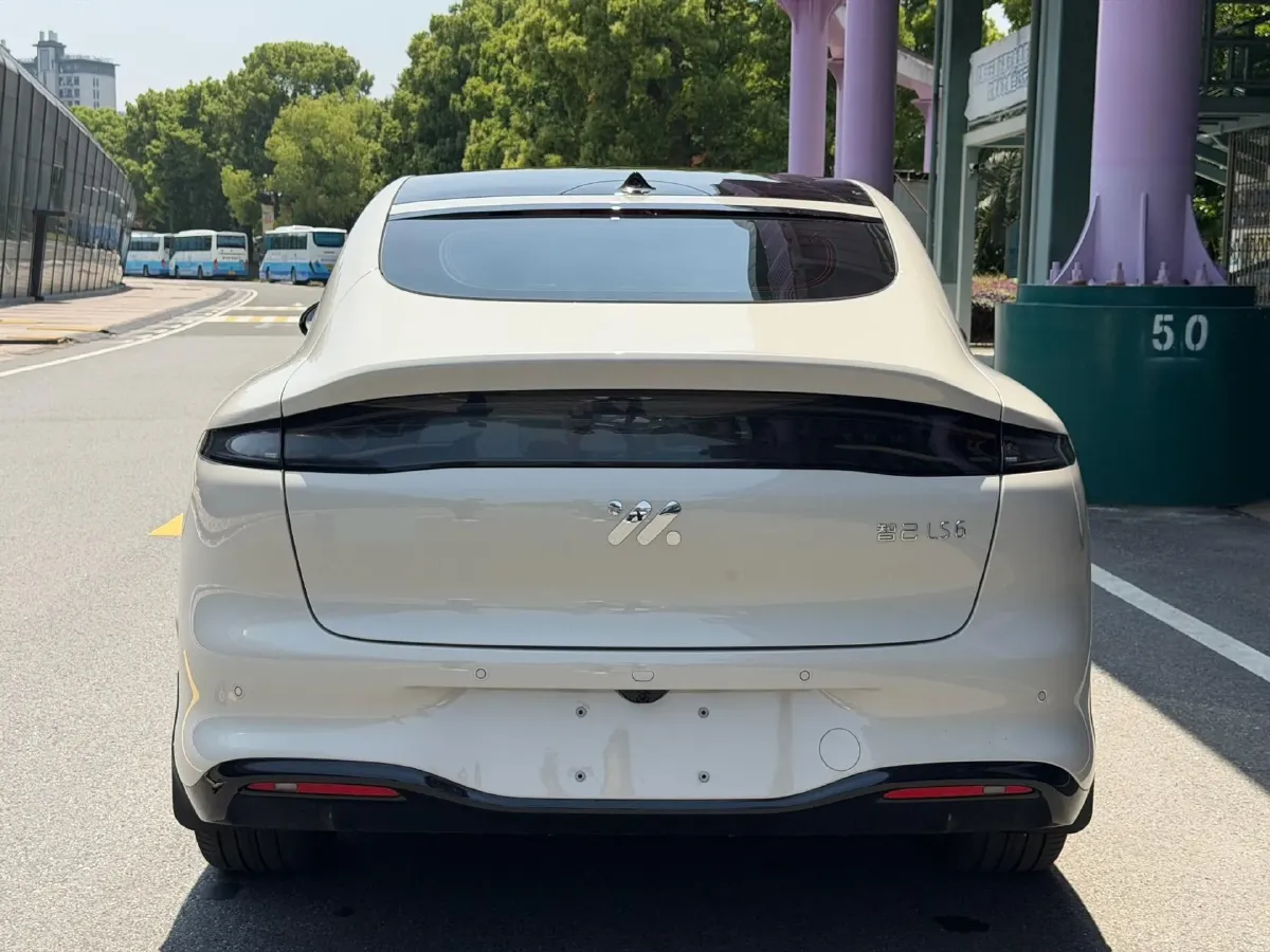 2026 IM LS6 REEV 155HP REEV,autocango,china used car exporter,china ev exporter,chinese used car exporter,chinese used ev exporter