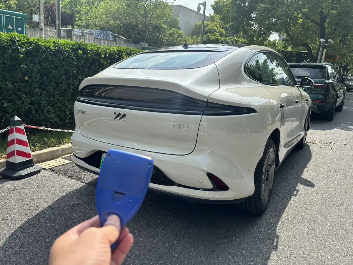 2023 IM LS6 BEV 100KWH,autocango,china used car exporter,china ev exporter,chinese used car exporter,chinese used ev exporter