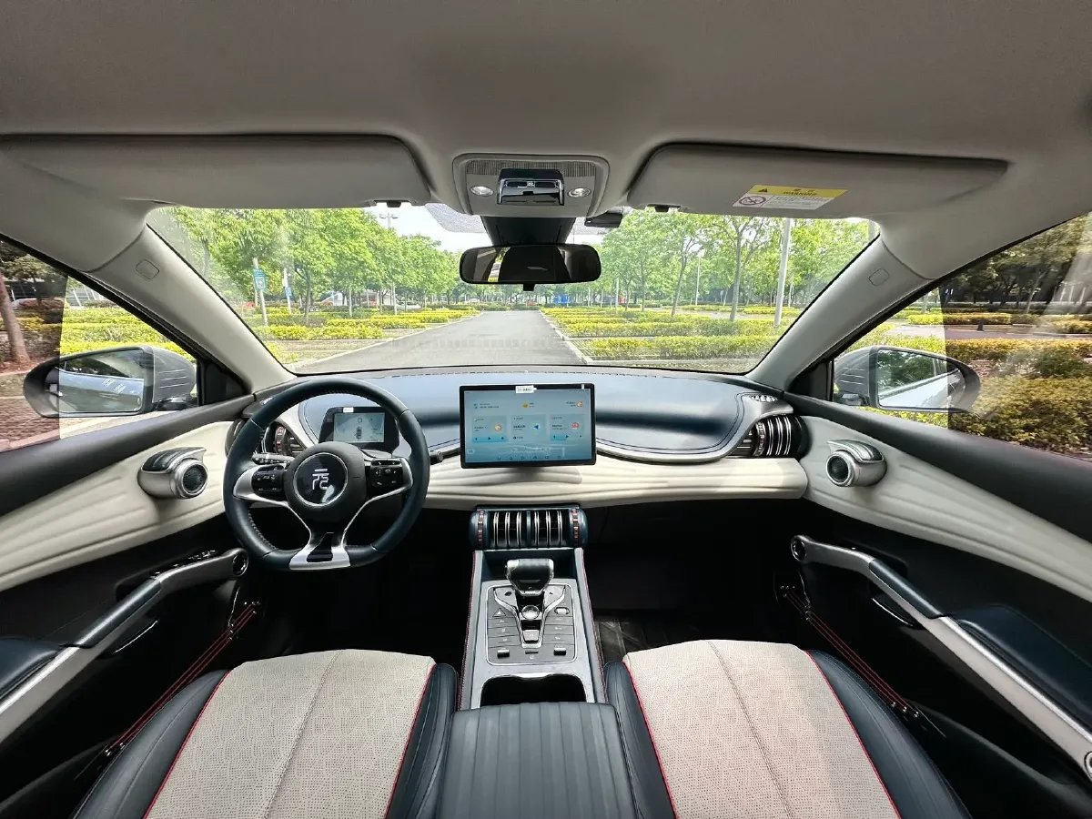 2022 Hycan Z03 BEV 64.23KWH,autocango,china used car exporter,china ev exporter,chinese used car exporter,chinese used ev exporter