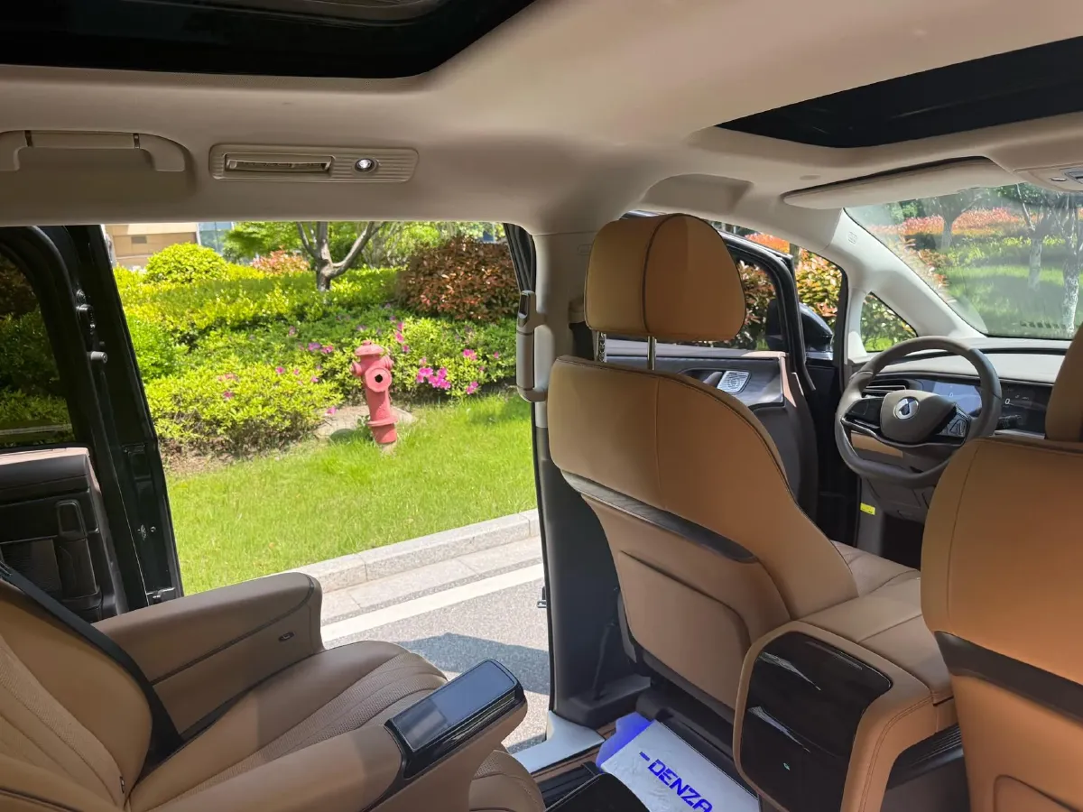 2022 HongQi HS7 3.0T 337HP V6 8AT,autocango,china used car exporter,china ev exporter,chinese used car exporter,chinese used ev exporter